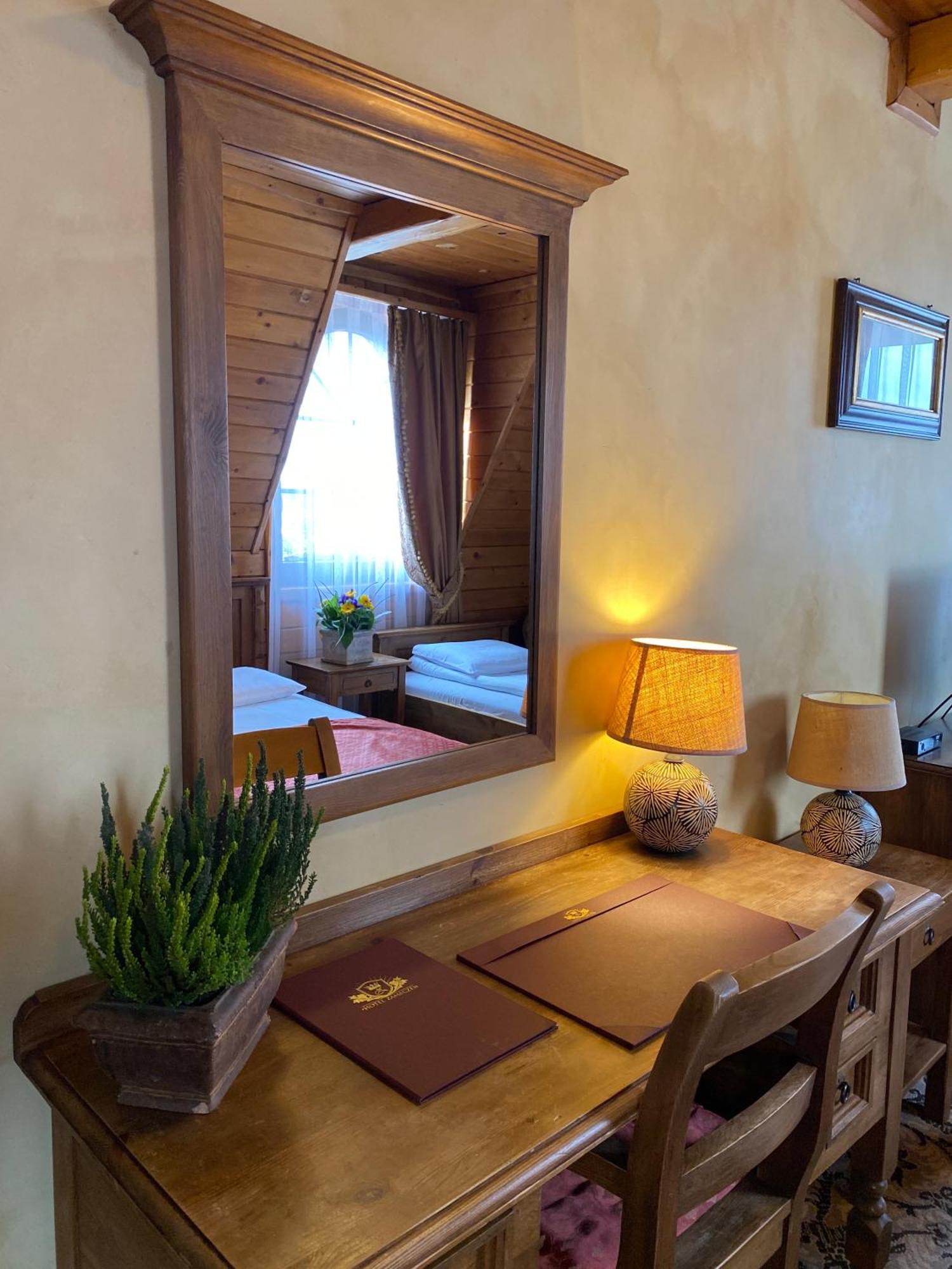 Hotel Zameczek Książ Wielki Exteriér fotografie
